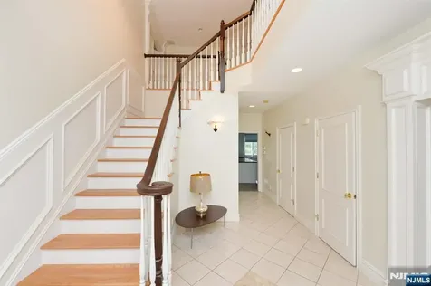 2186 Jones Road Fort Lee NJ 07024