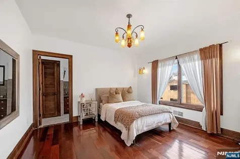 10 Fox Terrace Cliffside Park NJ 07010