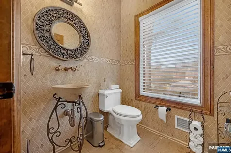 10 Fox Terrace Cliffside Park NJ 07010