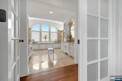 10 Fox Terrace Cliffside Park NJ 07010