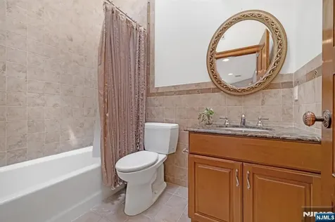 10 Fox Terrace Cliffside Park NJ 07010