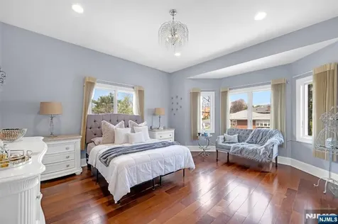 10 Fox Terrace Cliffside Park NJ 07010