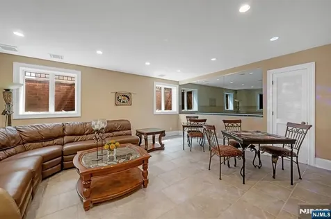 10 Fox Terrace Cliffside Park NJ 07010