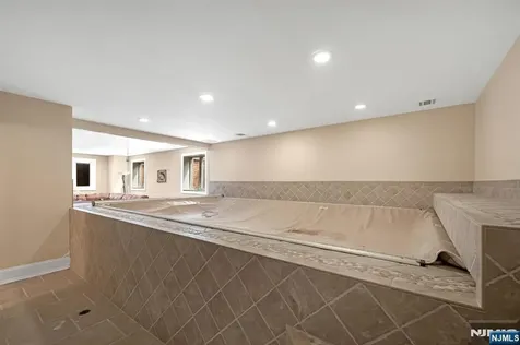 10 Fox Terrace Cliffside Park NJ 07010