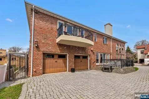 10 Fox Terrace Cliffside Park NJ 07010