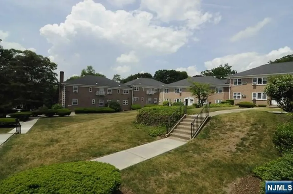 5 Heights Road Ridgewood NJ 07450