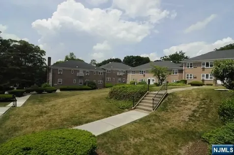 5 Heights Road Ridgewood NJ 07450