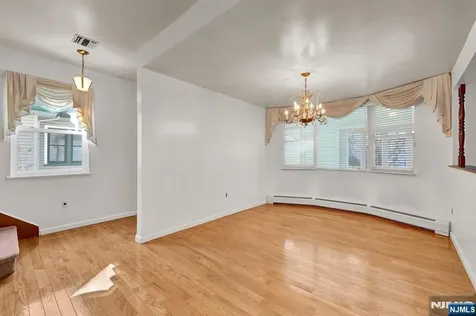 248 Donaldson Avenue Rutherford NJ 07070