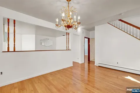 248 Donaldson Avenue Rutherford NJ 07070