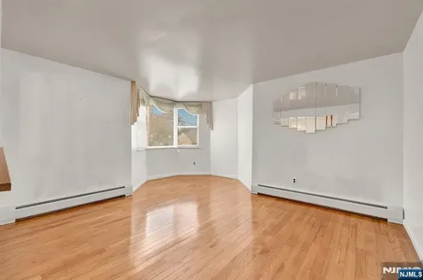 248 Donaldson Avenue Rutherford NJ 07070