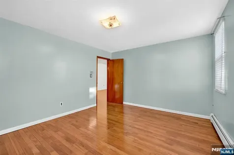 248 Donaldson Avenue Rutherford NJ 07070
