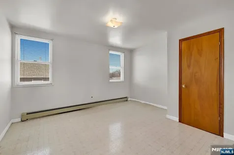 248 Donaldson Avenue Rutherford NJ 07070