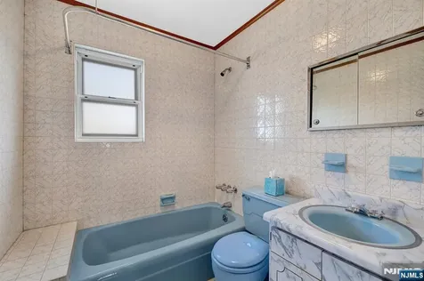 248 Donaldson Avenue Rutherford NJ 07070