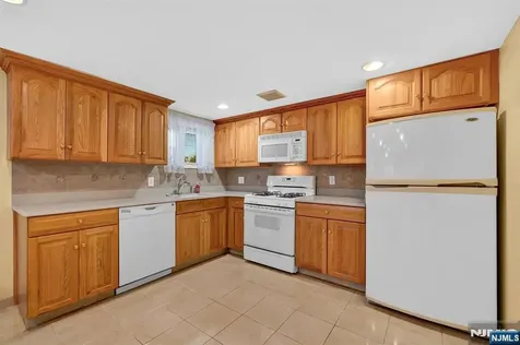 248 Donaldson Avenue Rutherford NJ 07070