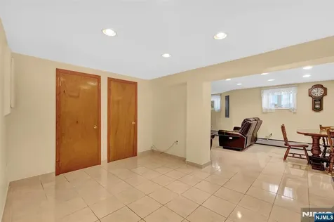 248 Donaldson Avenue Rutherford NJ 07070