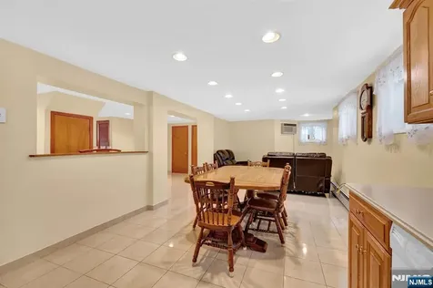 248 Donaldson Avenue Rutherford NJ 07070