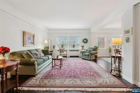 10 Crestmont Road Montclair NJ 07042