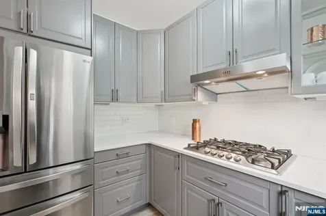 10 Crestmont Road Montclair NJ 07042