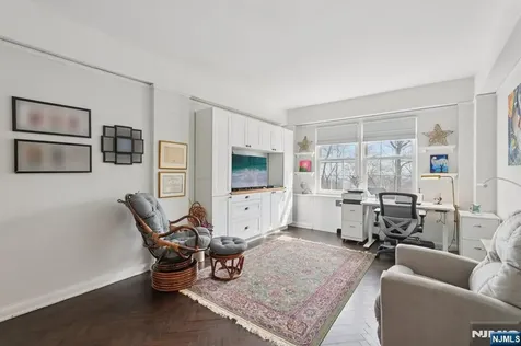 10 Crestmont Road Montclair NJ 07042