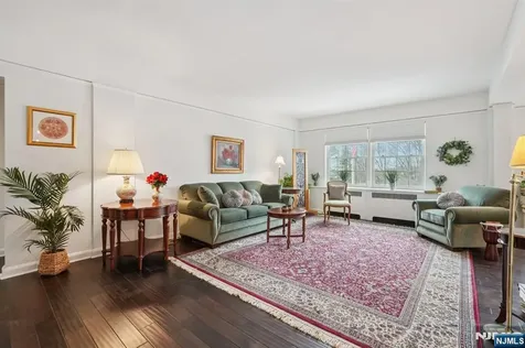 10 Crestmont Road Montclair NJ 07042