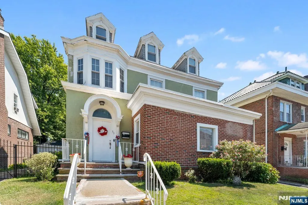 78-80 Girard Place Newark NJ 07108