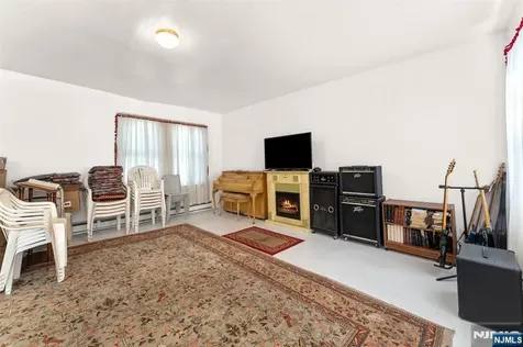 78-80 Girard Place Newark NJ 07108
