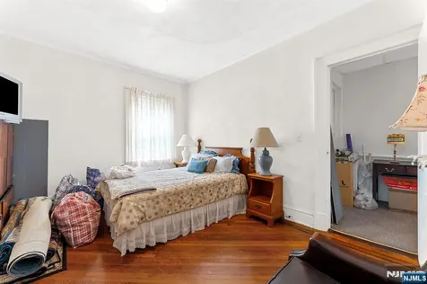 78-80 Girard Place Newark NJ 07108