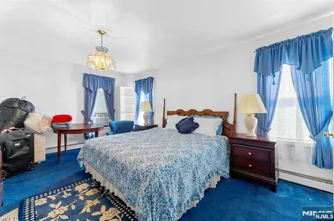 78-80 Girard Place Newark NJ 07108