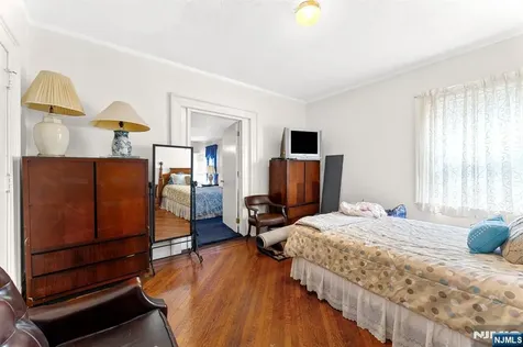 78-80 Girard Place Newark NJ 07108