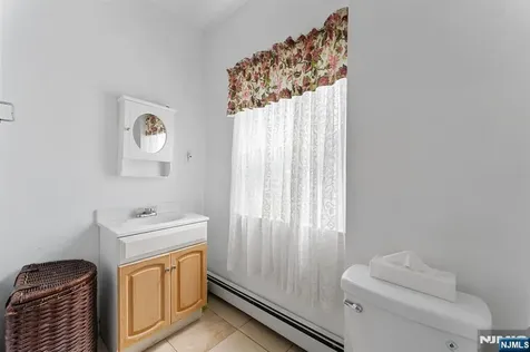 78-80 Girard Place Newark NJ 07108