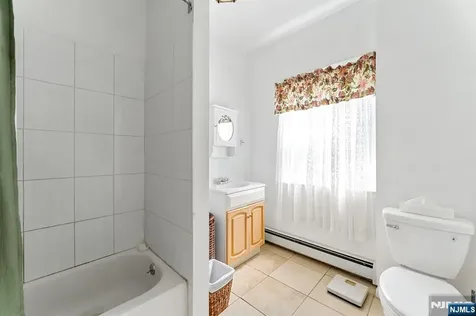 78-80 Girard Place Newark NJ 07108