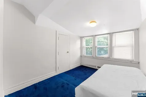 78-80 Girard Place Newark NJ 07108