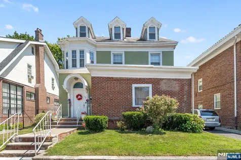 78-80 Girard Place Newark NJ 07108