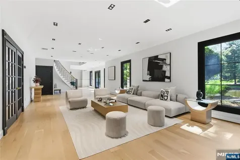 60 Brookside Drive Upper Saddle River NJ 07458
