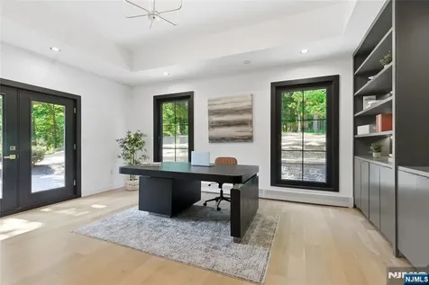 60 Brookside Drive Upper Saddle River NJ 07458