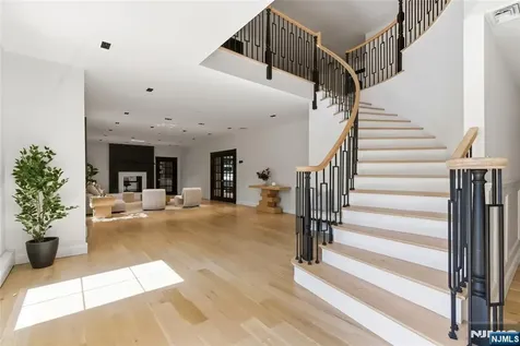 60 Brookside Drive Upper Saddle River NJ 07458