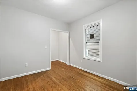 543 N Grove Street East Orange NJ 07017