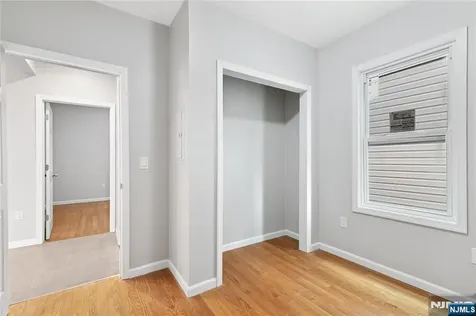 543 N Grove Street East Orange NJ 07017