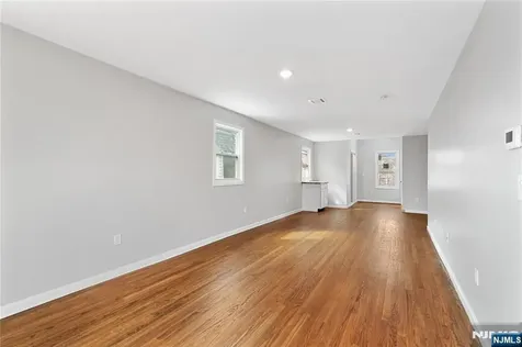 543 N Grove Street East Orange NJ 07017