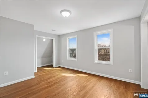 543 N Grove Street East Orange NJ 07017