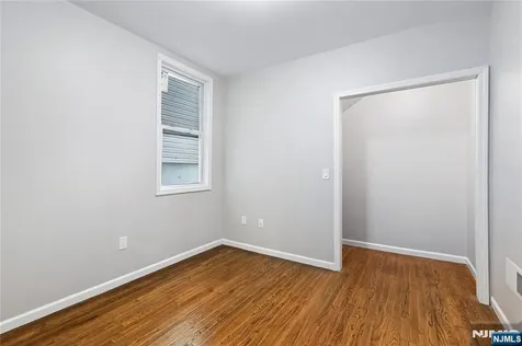 543 N Grove Street East Orange NJ 07017