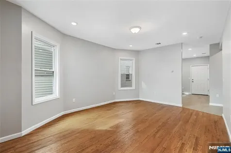 543 N Grove Street East Orange NJ 07017