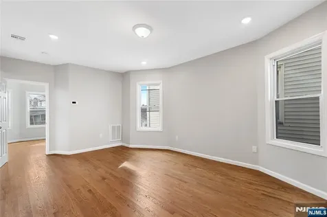 543 N Grove Street East Orange NJ 07017