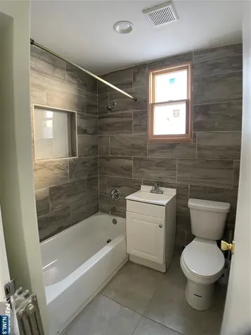 174 17th Street East Orange NJ 07017