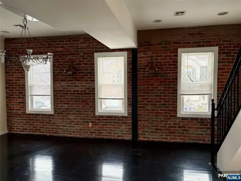 266 Livingston Avenue Lyndhurst NJ 07071