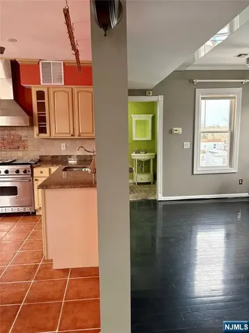 266 Livingston Avenue Lyndhurst NJ 07071