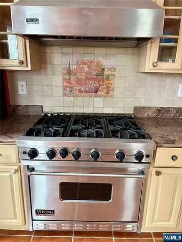 266 Livingston Avenue Lyndhurst NJ 07071