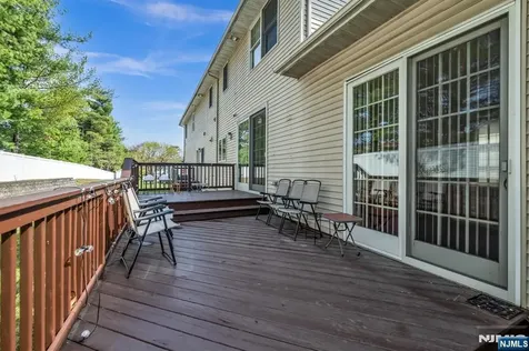 683 Victoria Avenue Paramus NJ 07652