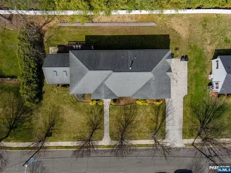 683 Victoria Avenue Paramus NJ 07652