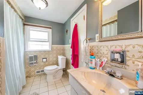 108 Walnut Street Bloomfield NJ 07003